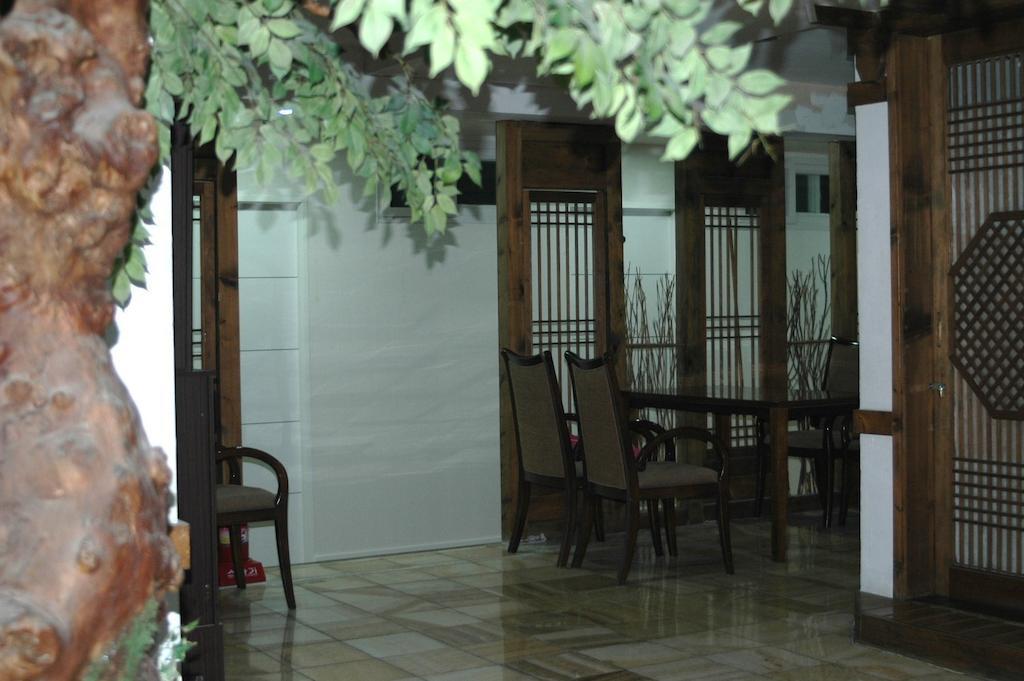 Itaewon Land Spa & Guesthouse Seoul Exterior photo